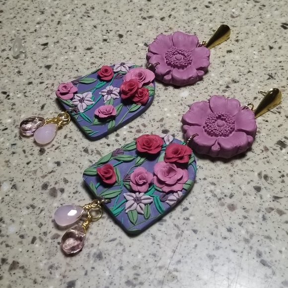 Handcrafted polymer clay earrings - Picture 2 of 3